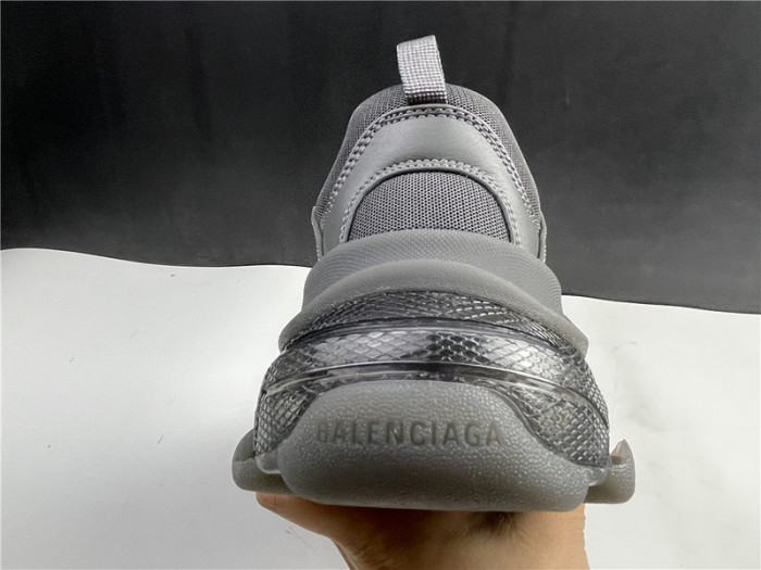 balen triple s sneaker